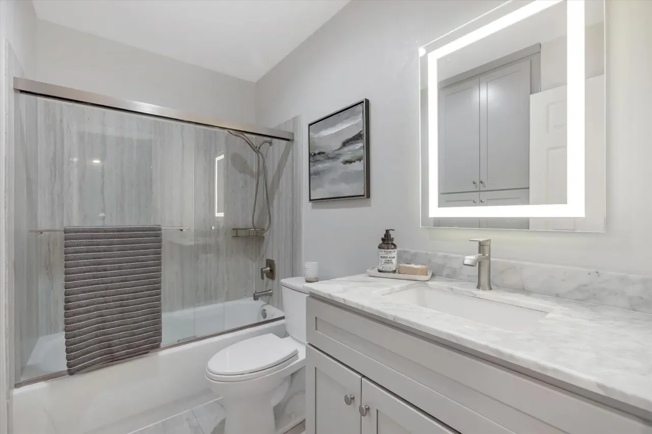 1704 Fountain Springs Cir 012.webp