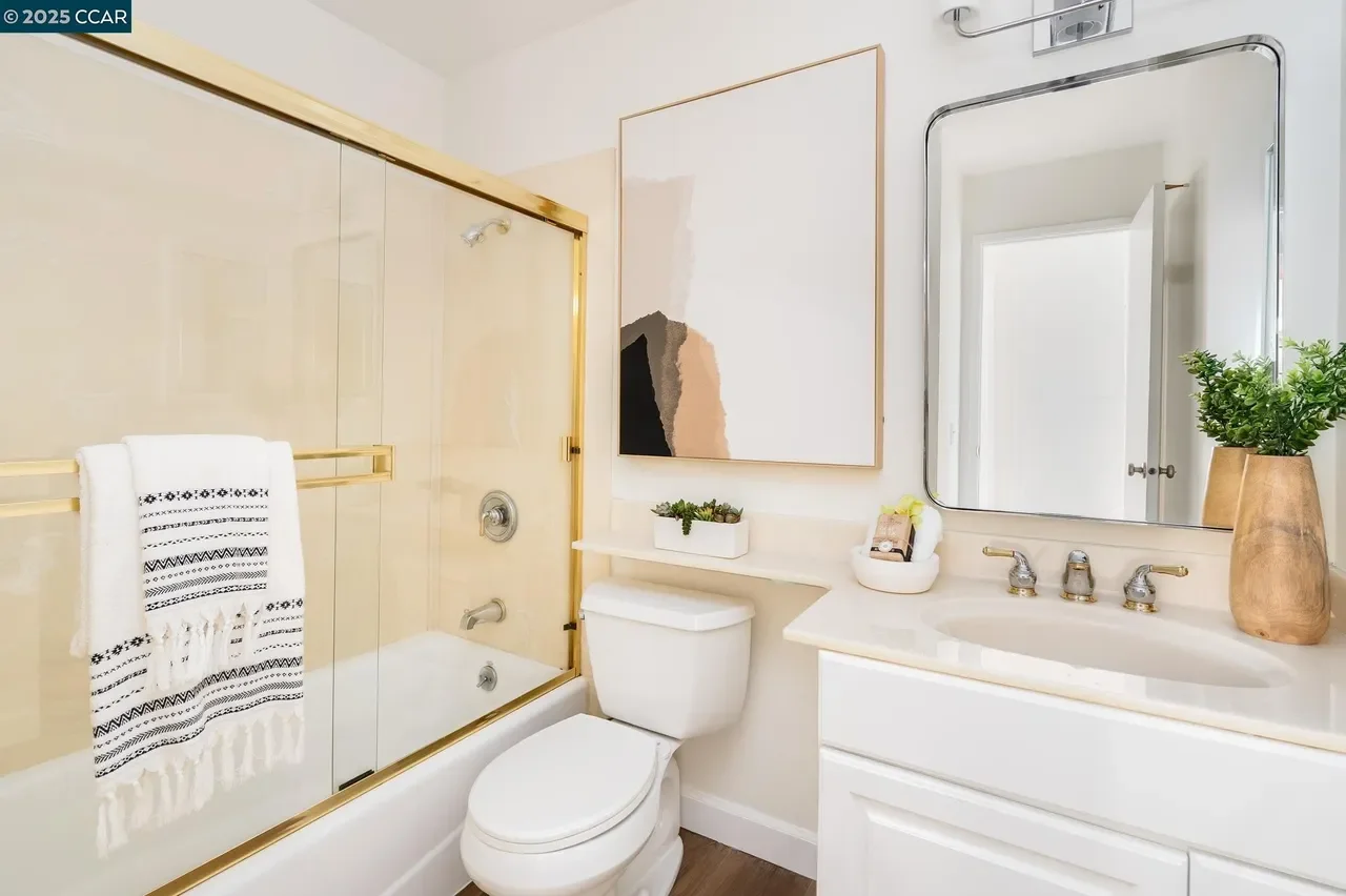 3376 Camarones Pl 019..webp