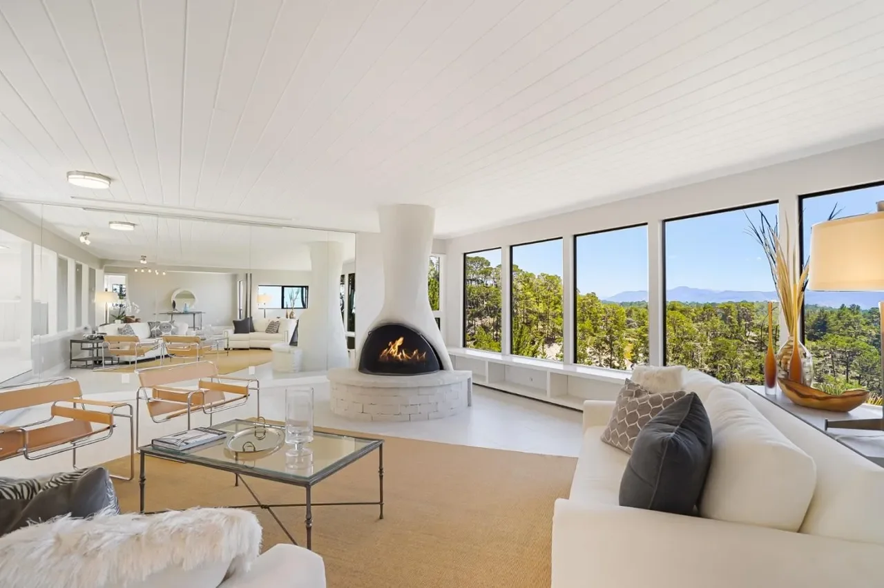 25075 Outlook Dr 001.webp