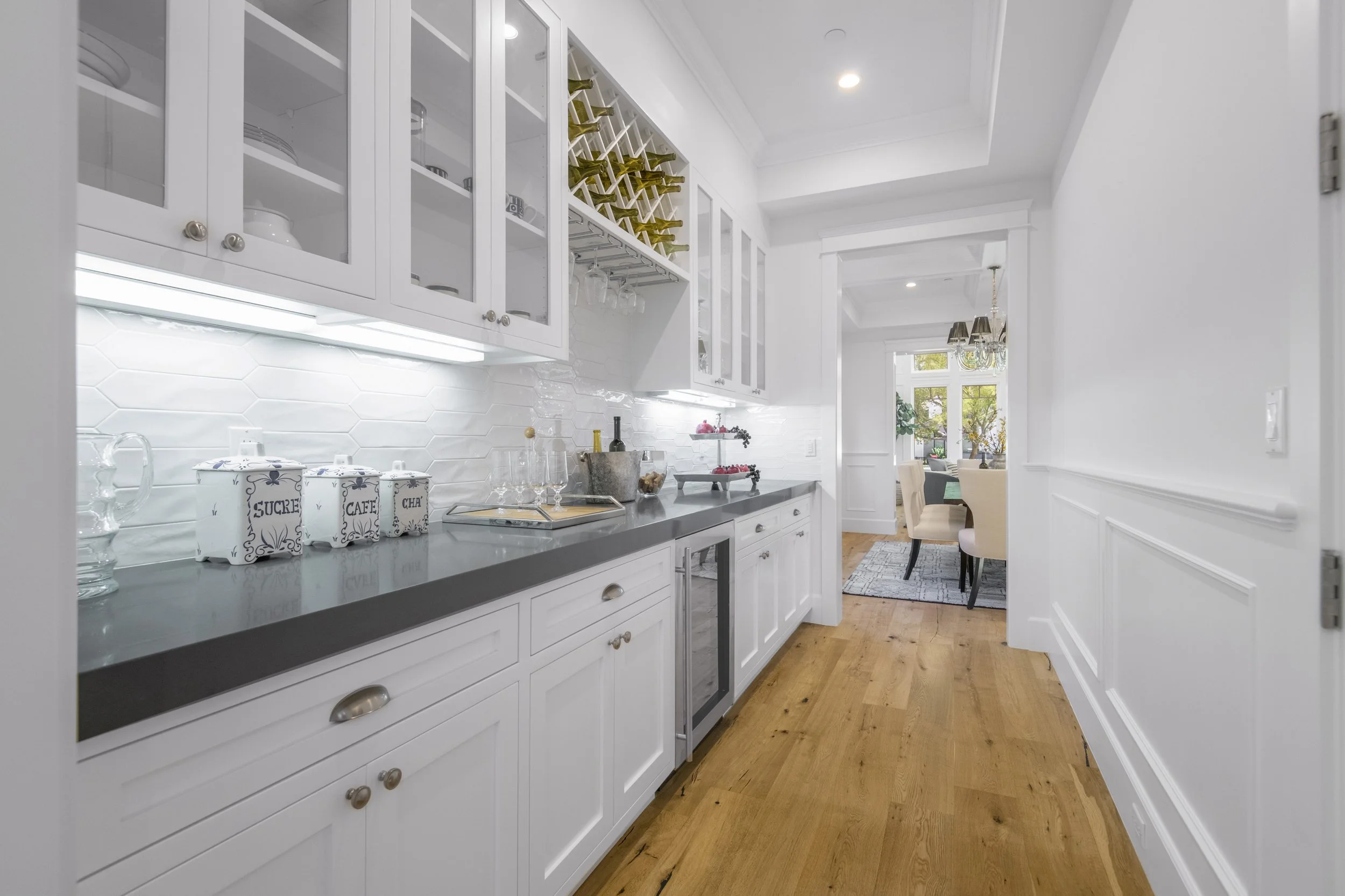 5111 Greenbush Ave kit 7.jpg