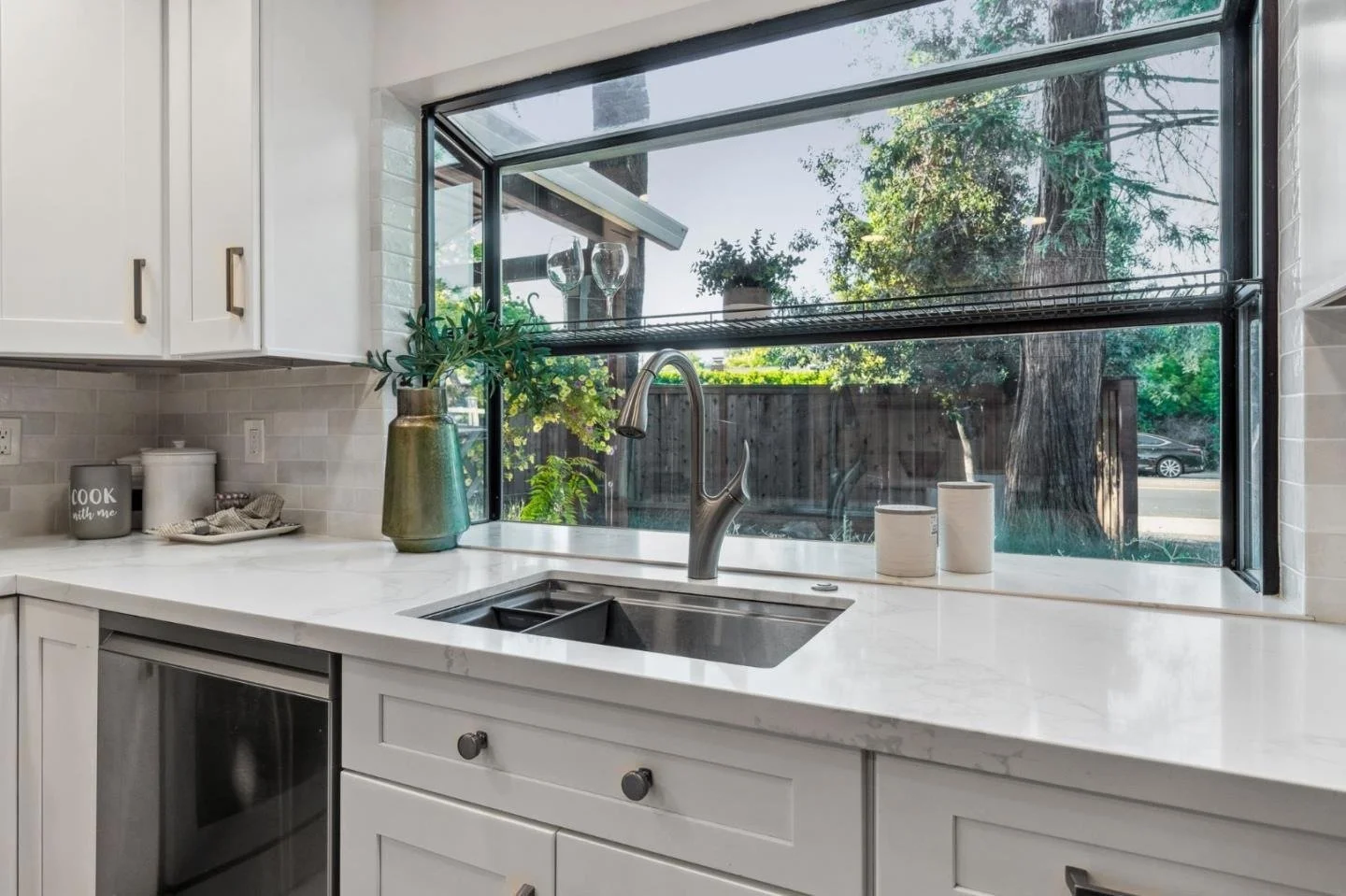 16220 Blossom Hill Rd 013.jpg