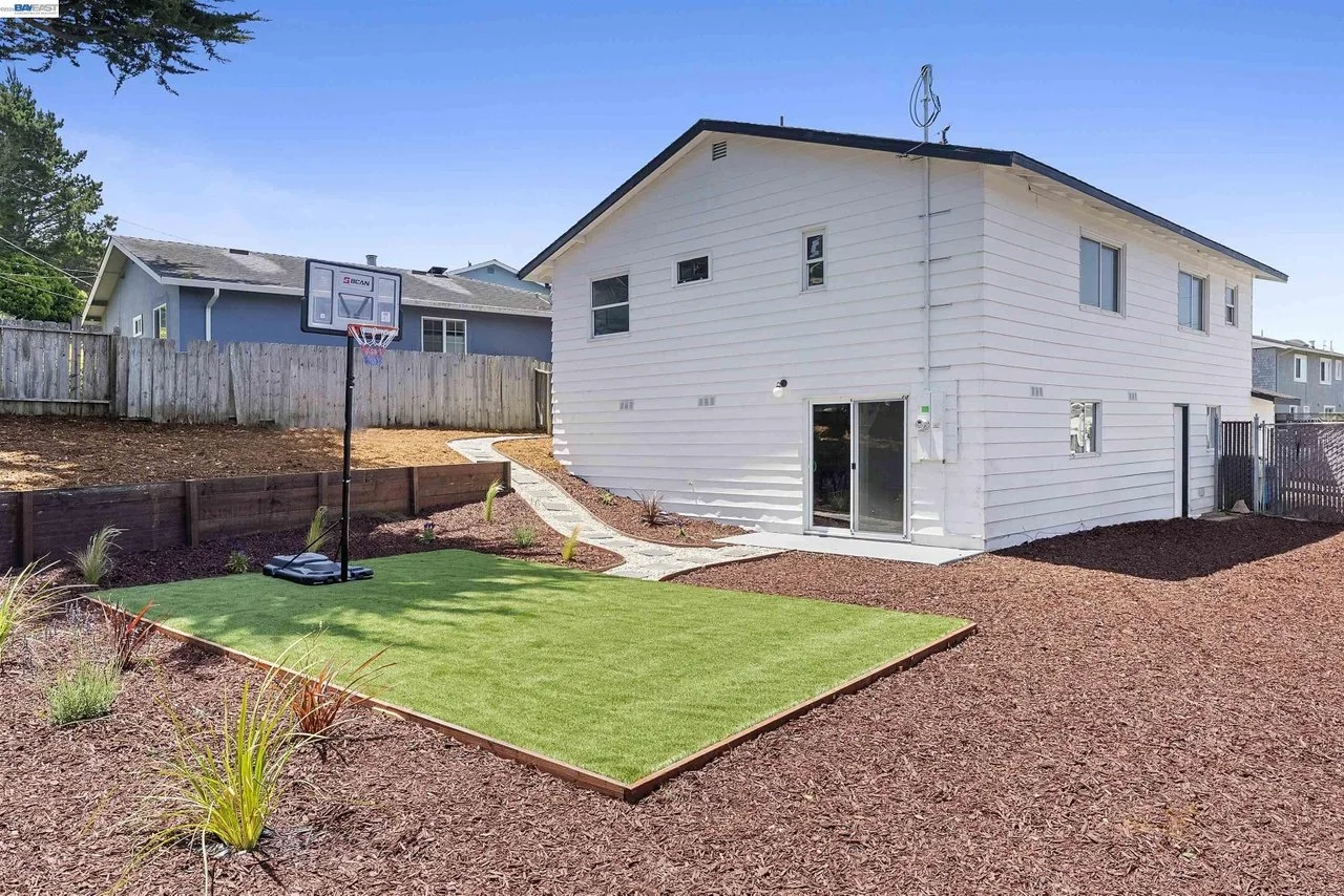 3681 Sunset Dr, San Bruno • Los Altos Realtor Matt McCormick