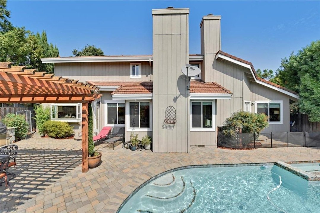 5970 Thorntree Dr 048.jpg