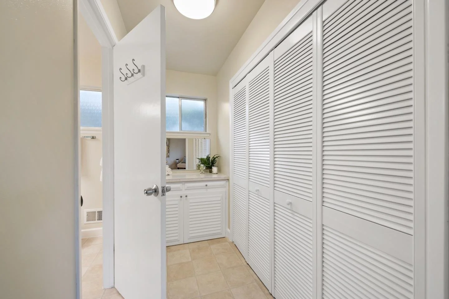 188 S Gordon Way 022.jpg