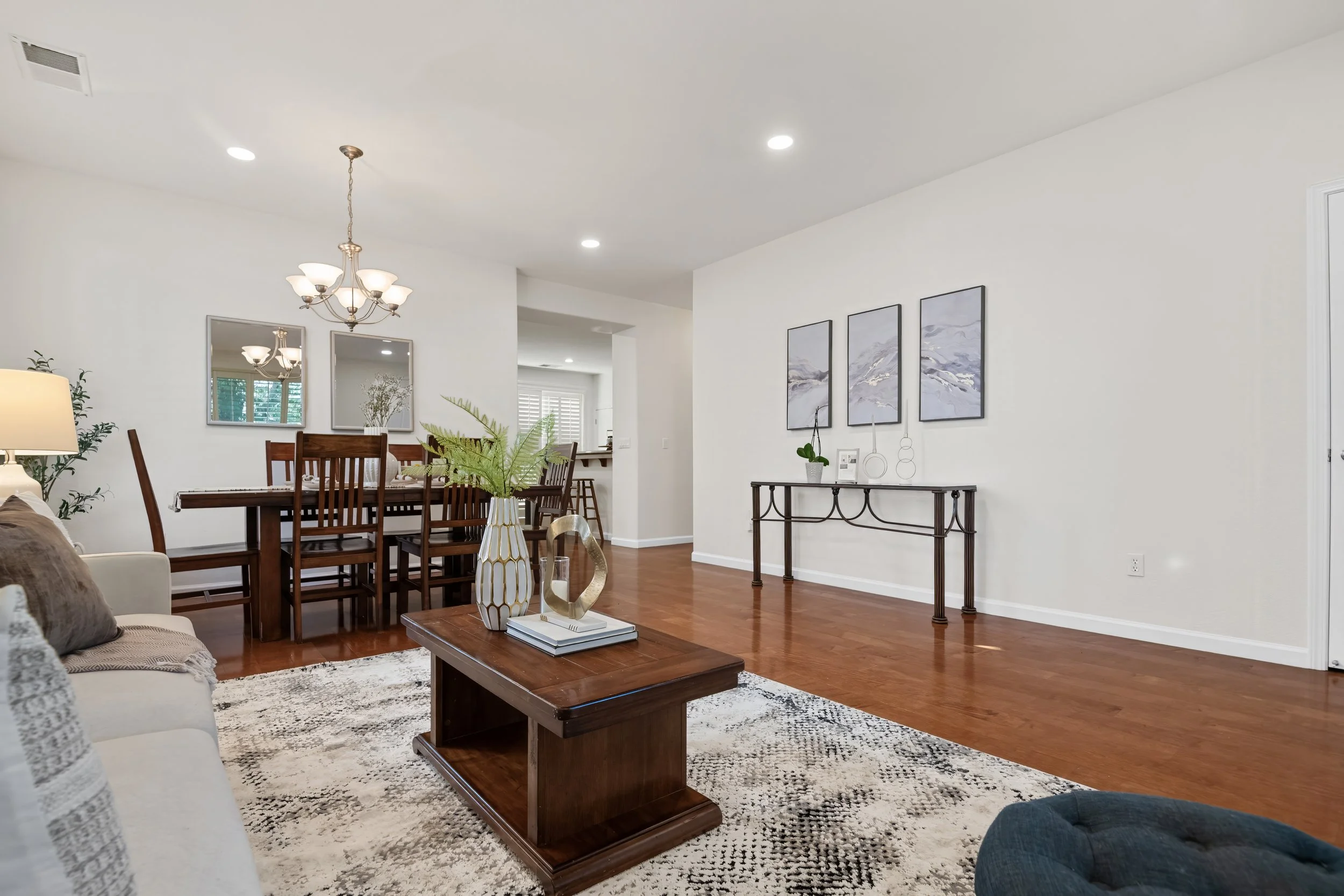 1112 Park West Dr living 1 copy.jpg