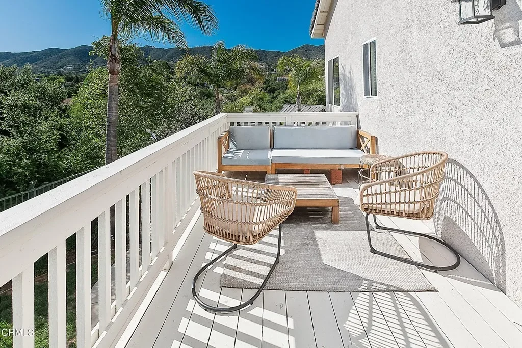 1628 Meadowglen Ct 032.webp