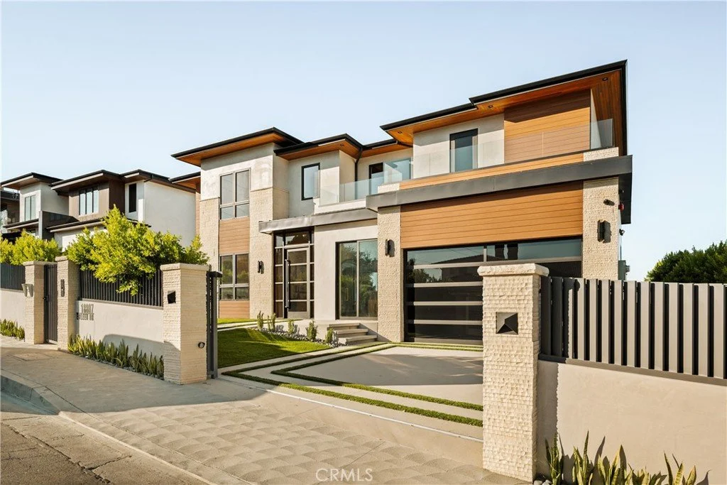 18807 Edleen Dr 053.jpg