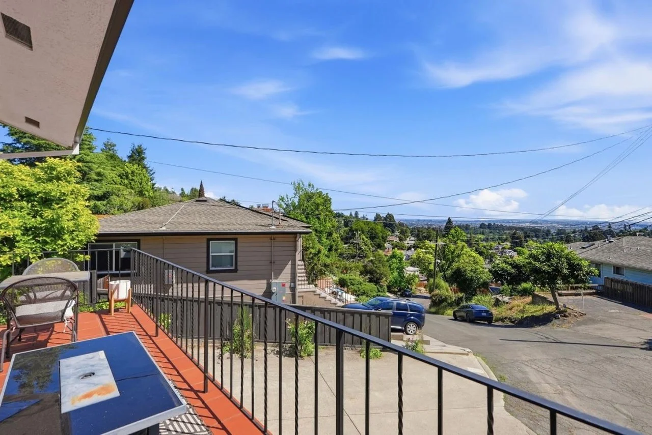 4206 Huntington St 059.jpg