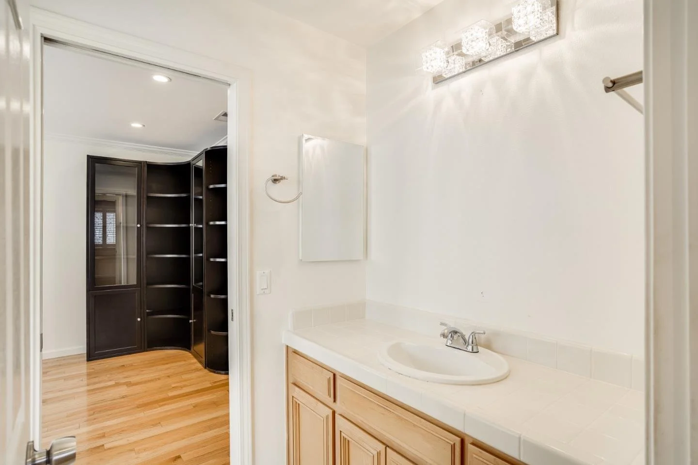 1530 Redding Park Ln 024.jpg