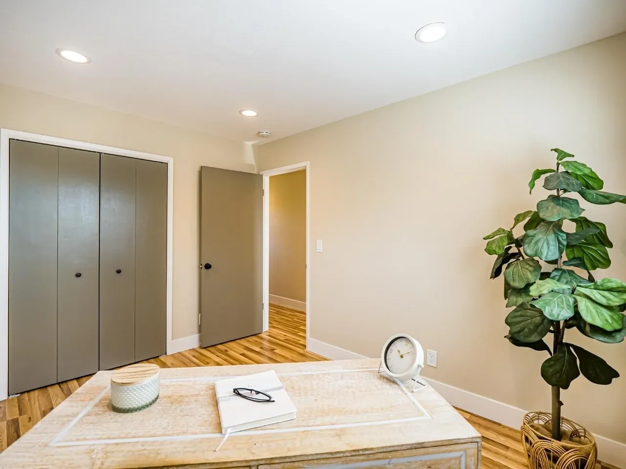 836 Seacliff Dr 013.webp