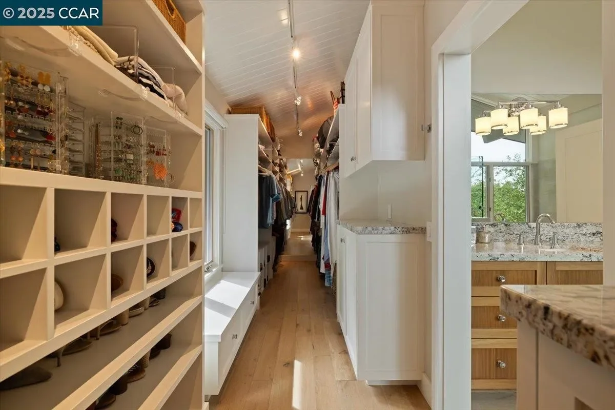 42 Crestview Dr 015.webp