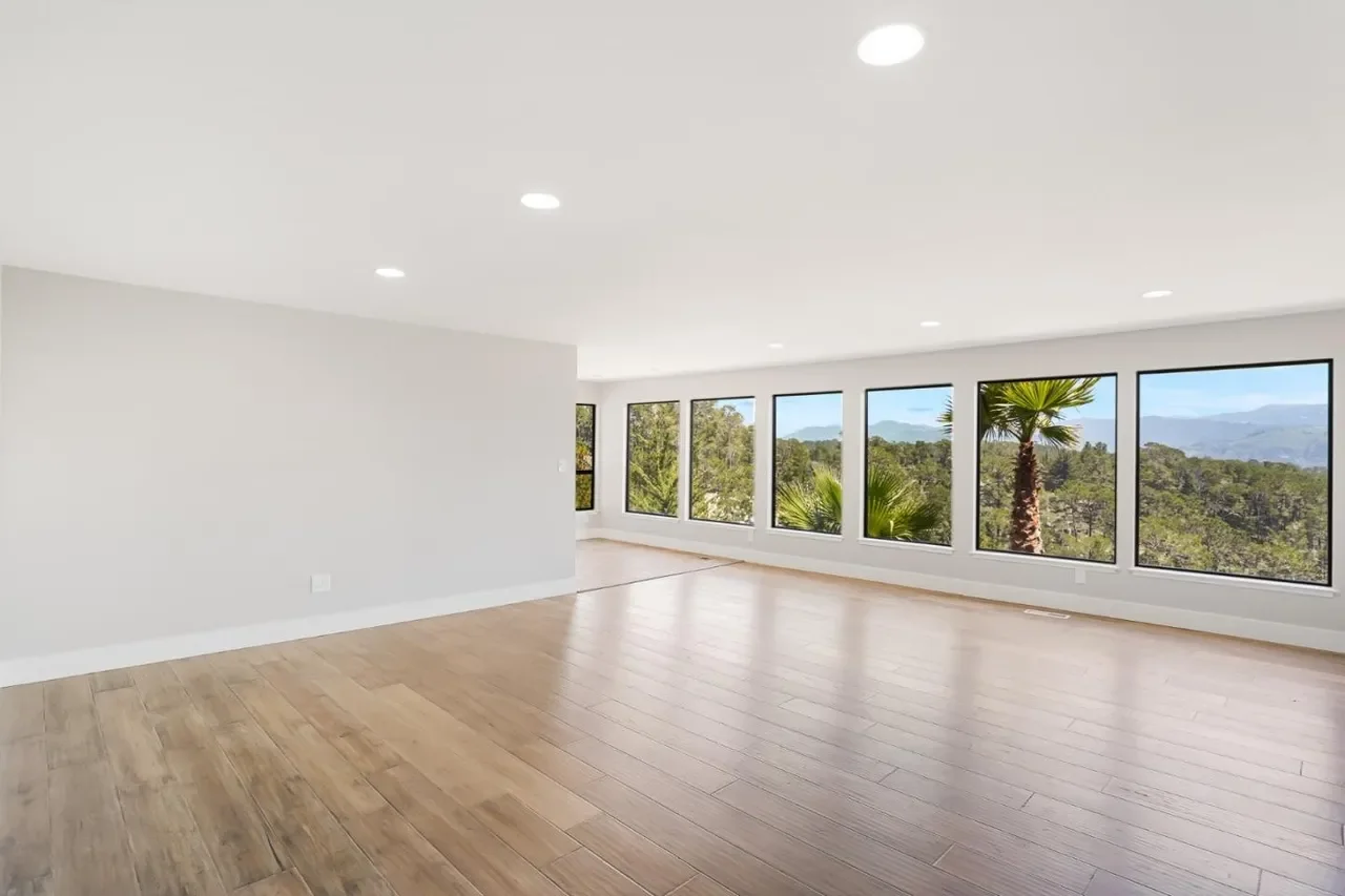 25075 Outlook Dr 029.webp