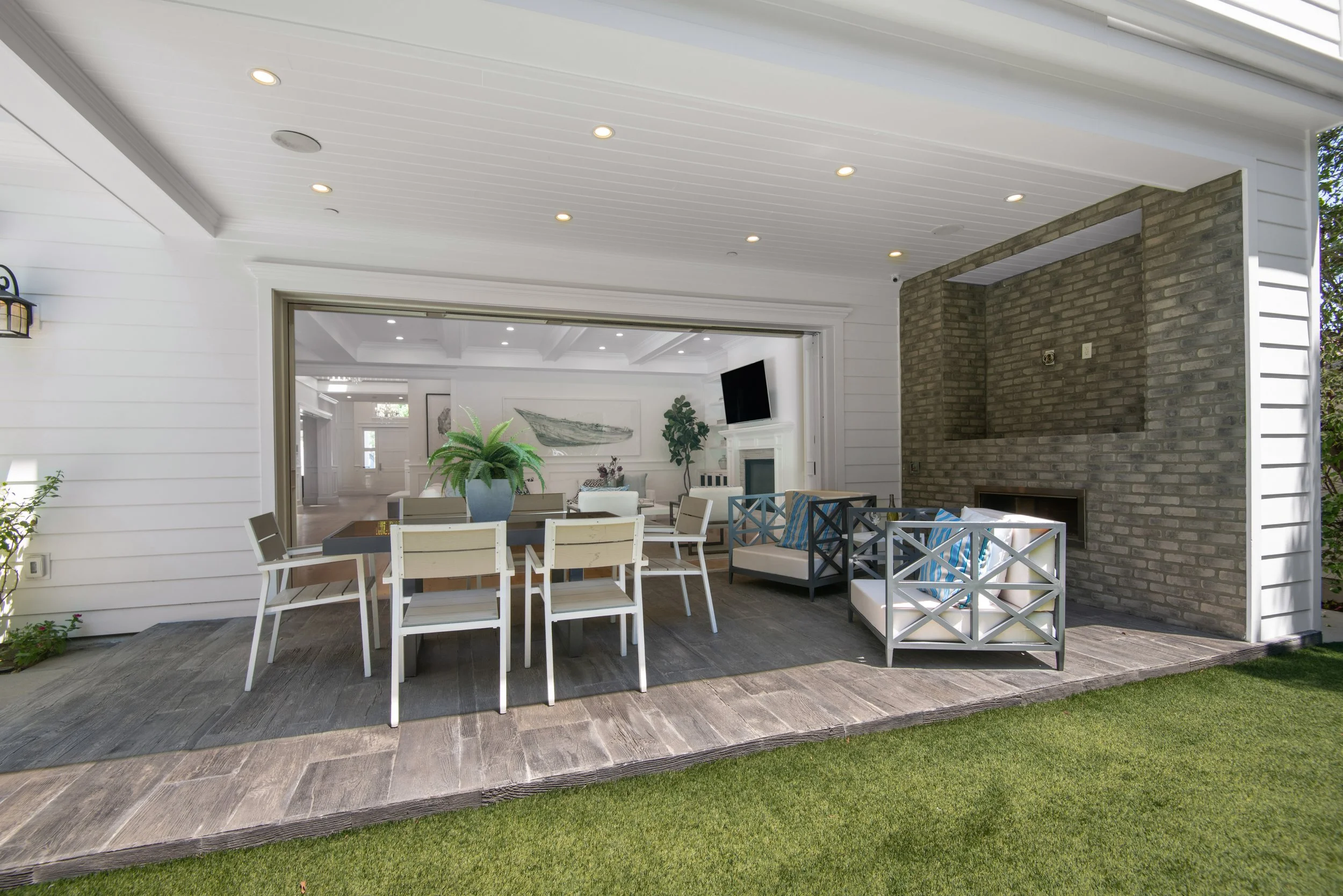 5111 Greenbush Ave back 3.jpg