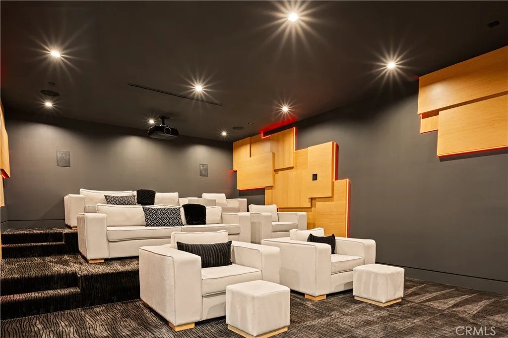 18807 Edleen Dr 029.jpg