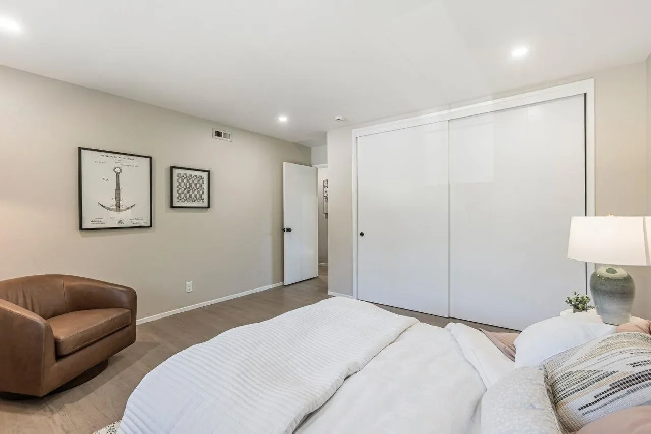 2556 Diericx Dr 026.webp