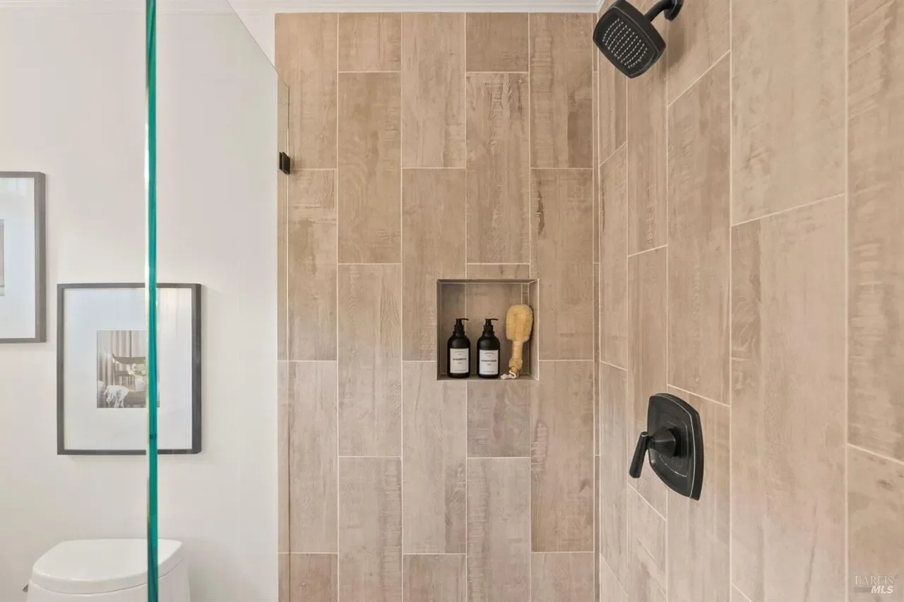 8 Nightingale Lane 019.webp