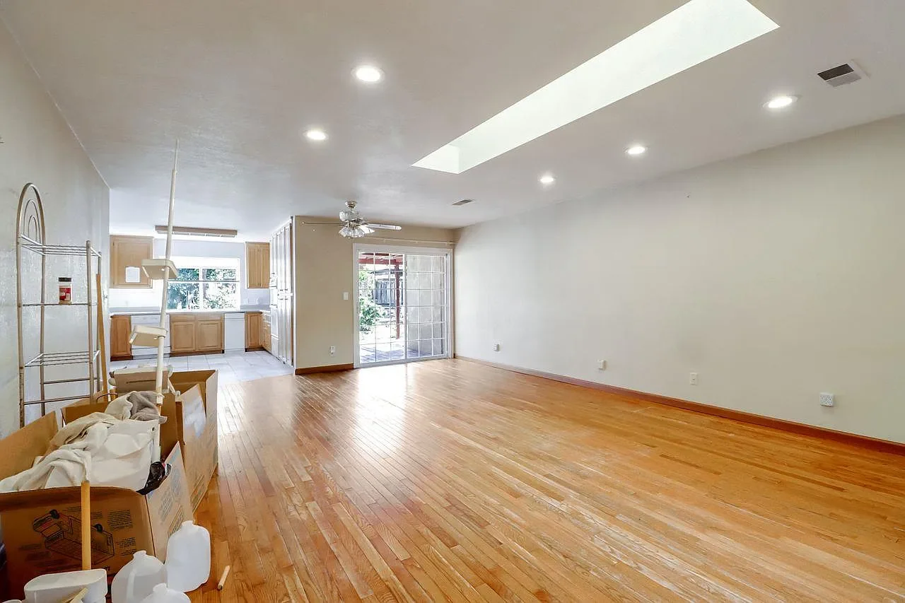 1223 Rose Ave 011.webp