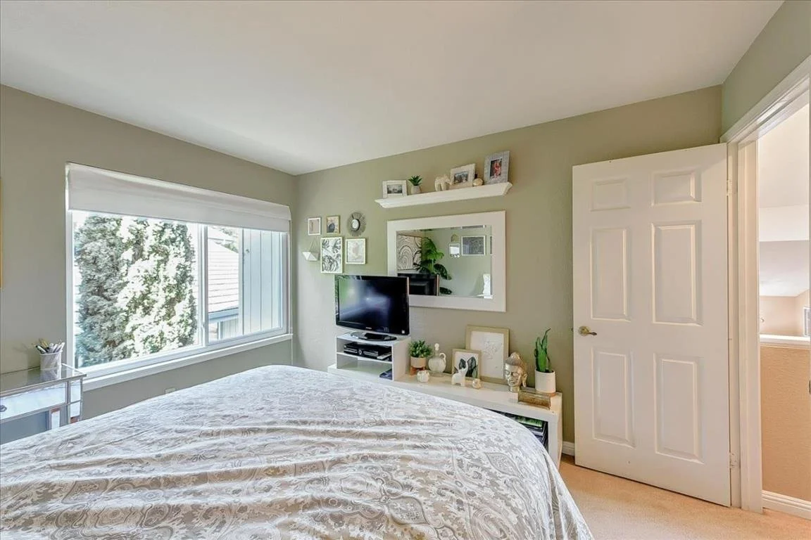 5970 Thorntree Dr 036.jpg