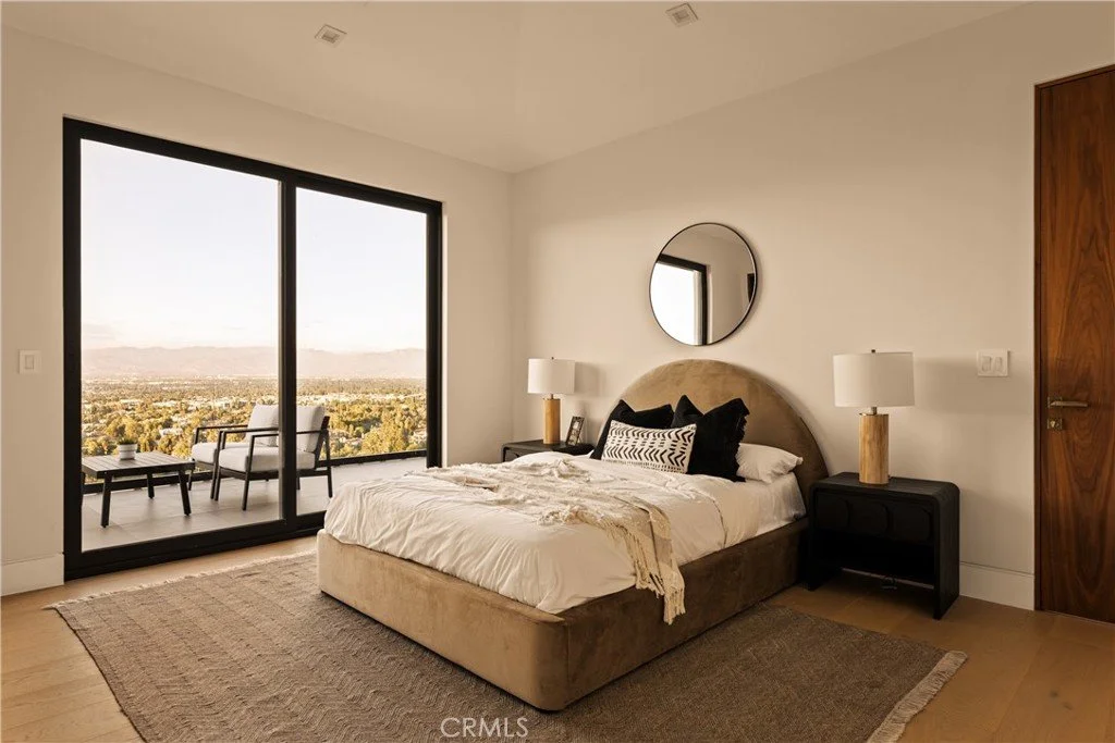 18807 Edleen Dr 042.jpg