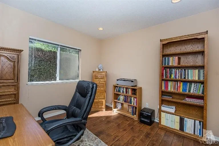 512 Meadowrun St 011.webp