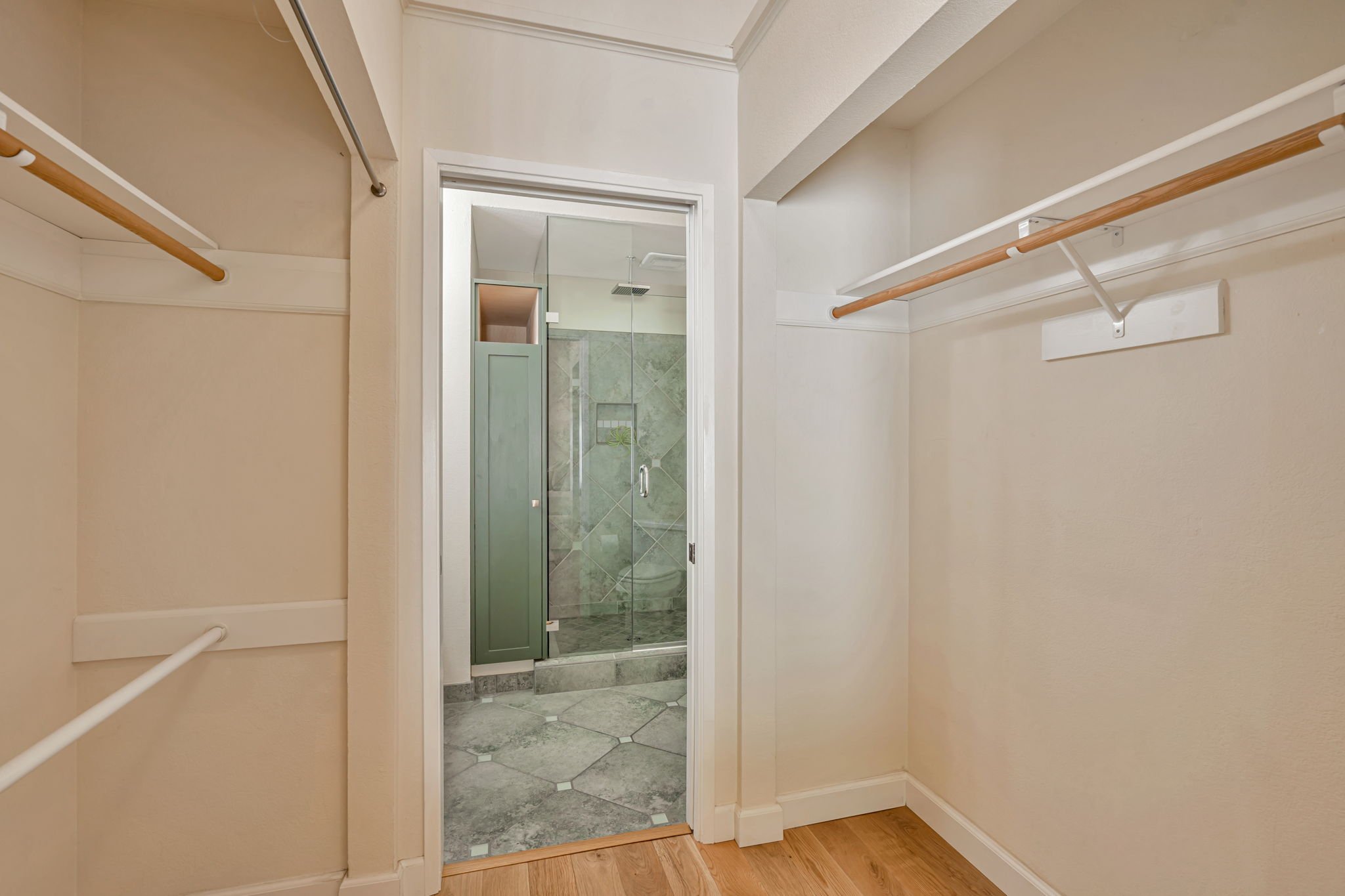 27-web-or-mls-9-newcastle-ct.jpg
