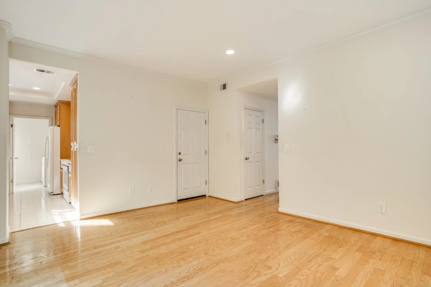 1530 Redding Park Ln 009.jpg