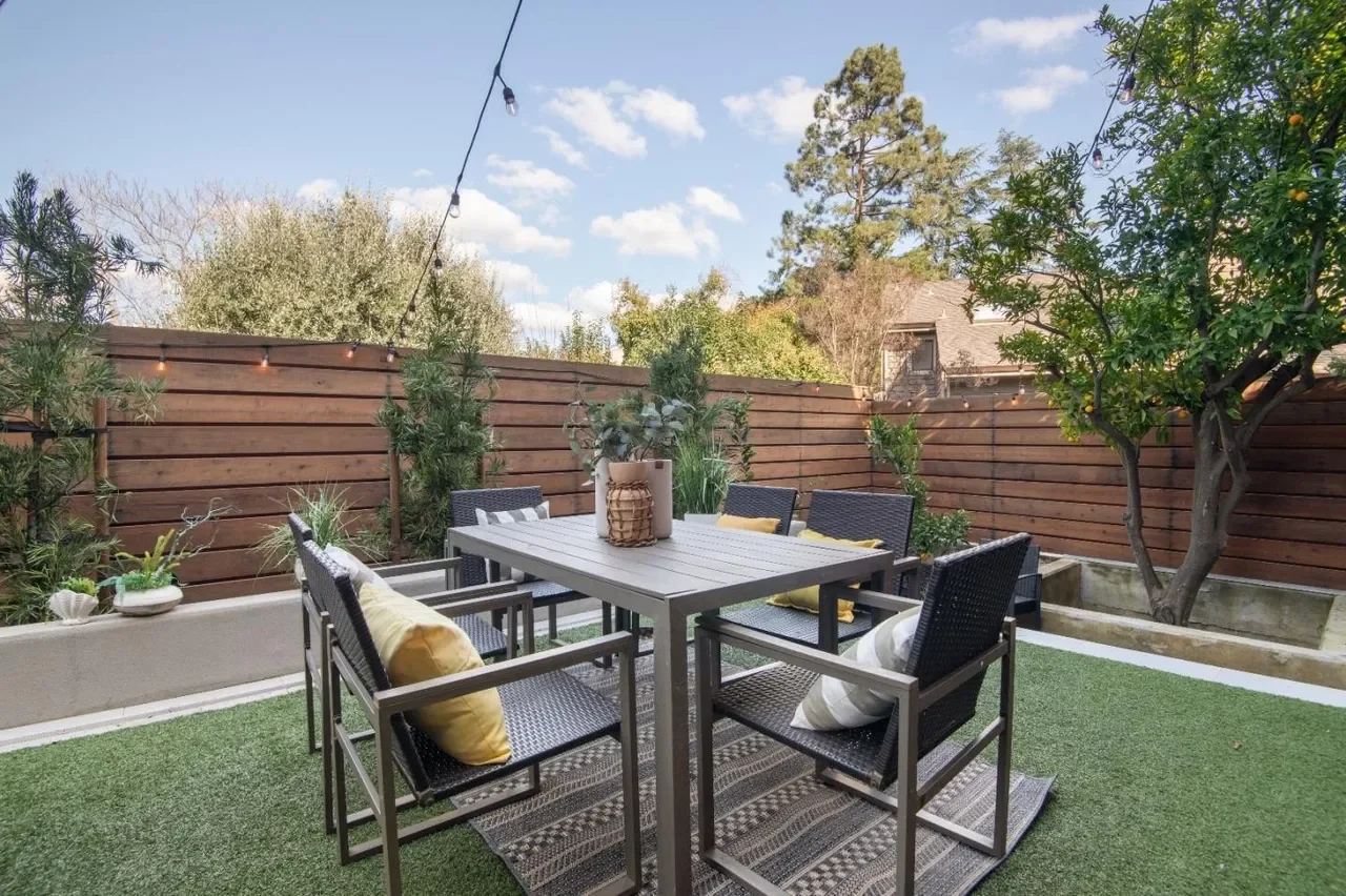 30 Roberts Rd 039.webp