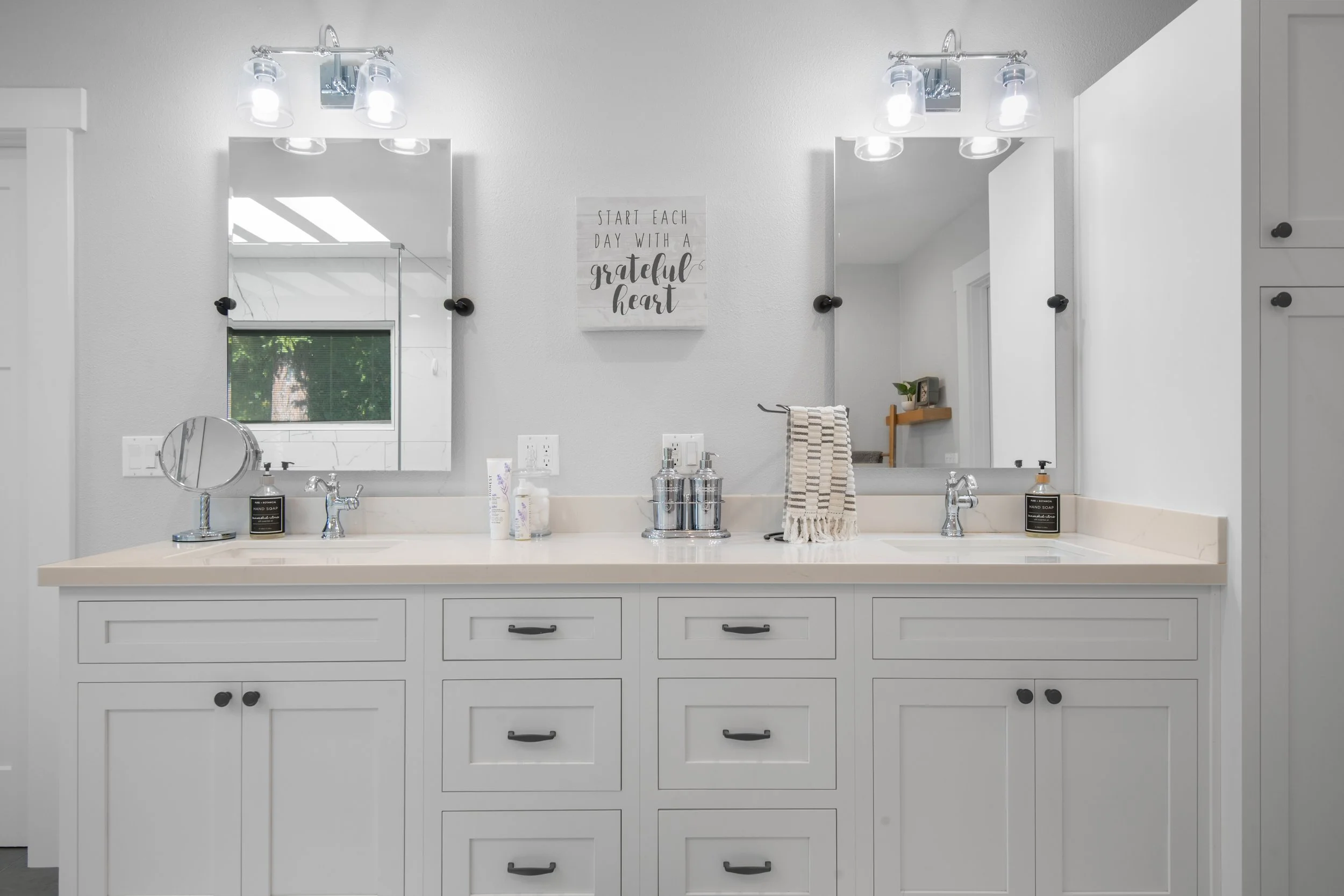 primary bath 2 copy.jpg