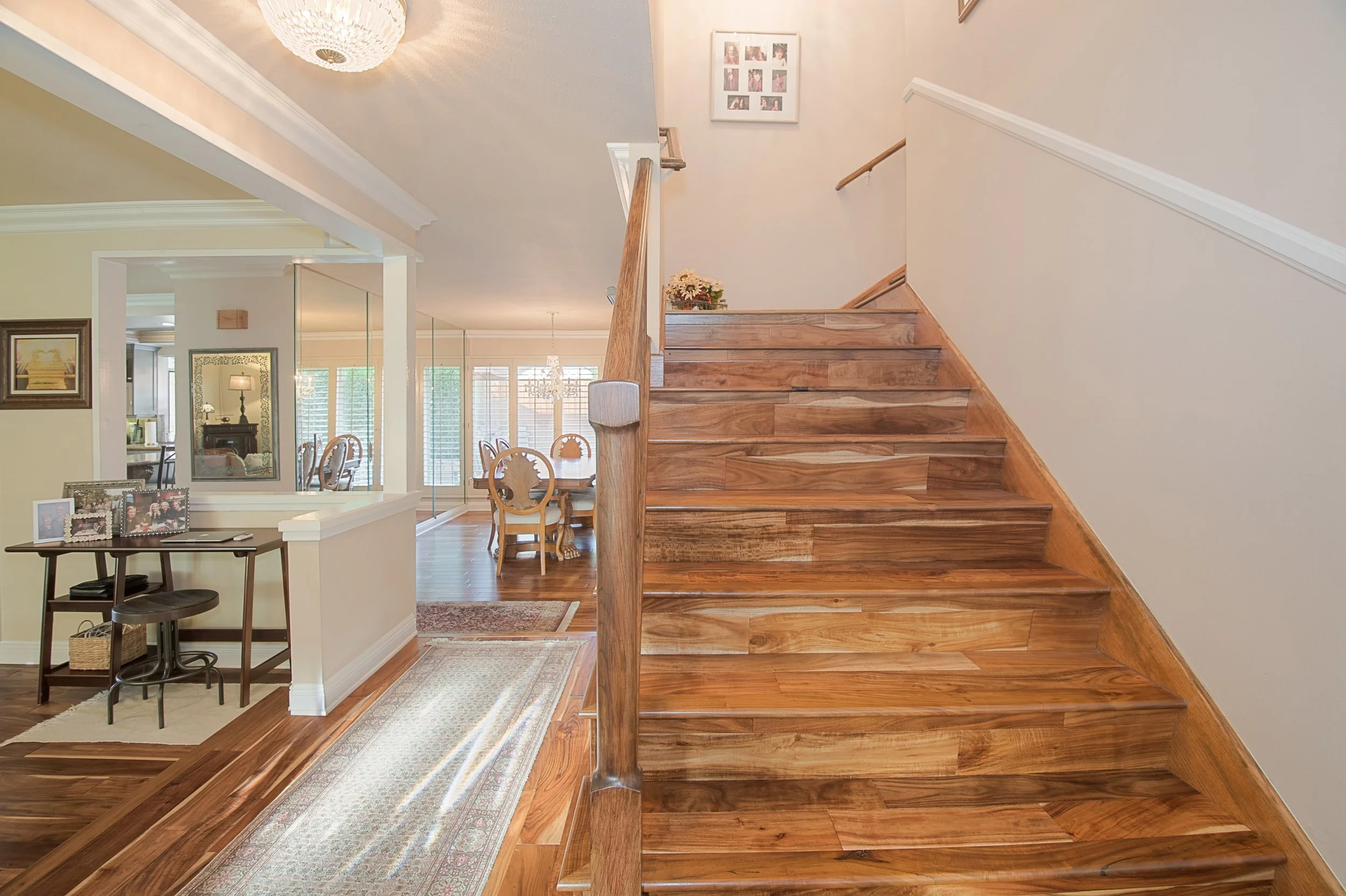 1218 Willowgreen Ct stairs1.jpg