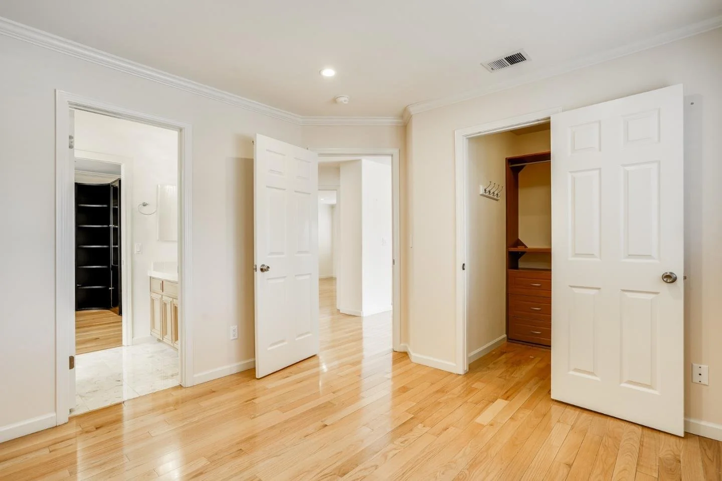 1530 Redding Park Ln 020.jpg