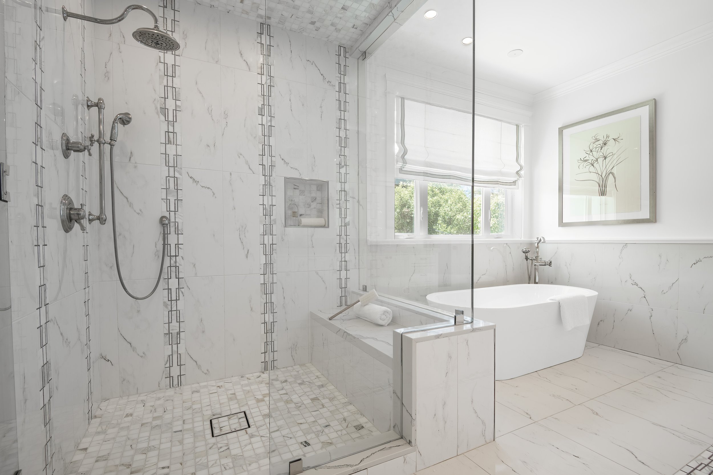 5111 Greenbush Ave pri bath 3.jpg