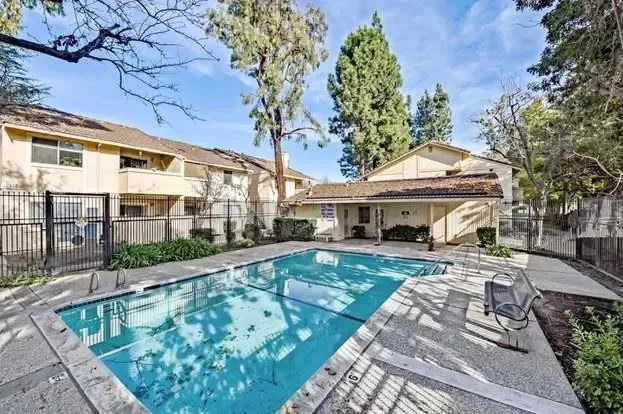 2274 Alexian Dr 011.webp