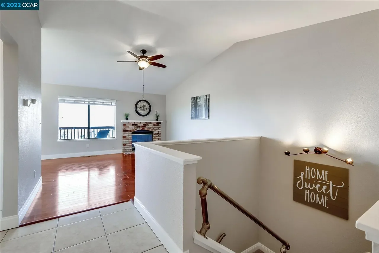 224 Manuel Ct 004.webp