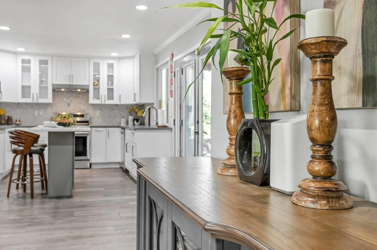 1192 Oakview Rd 022.jpg