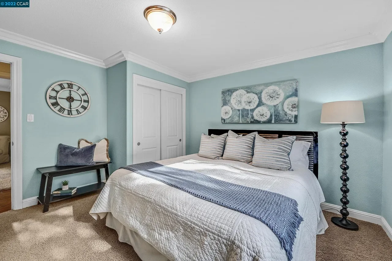 27 Nob Hill Dr 020.webp