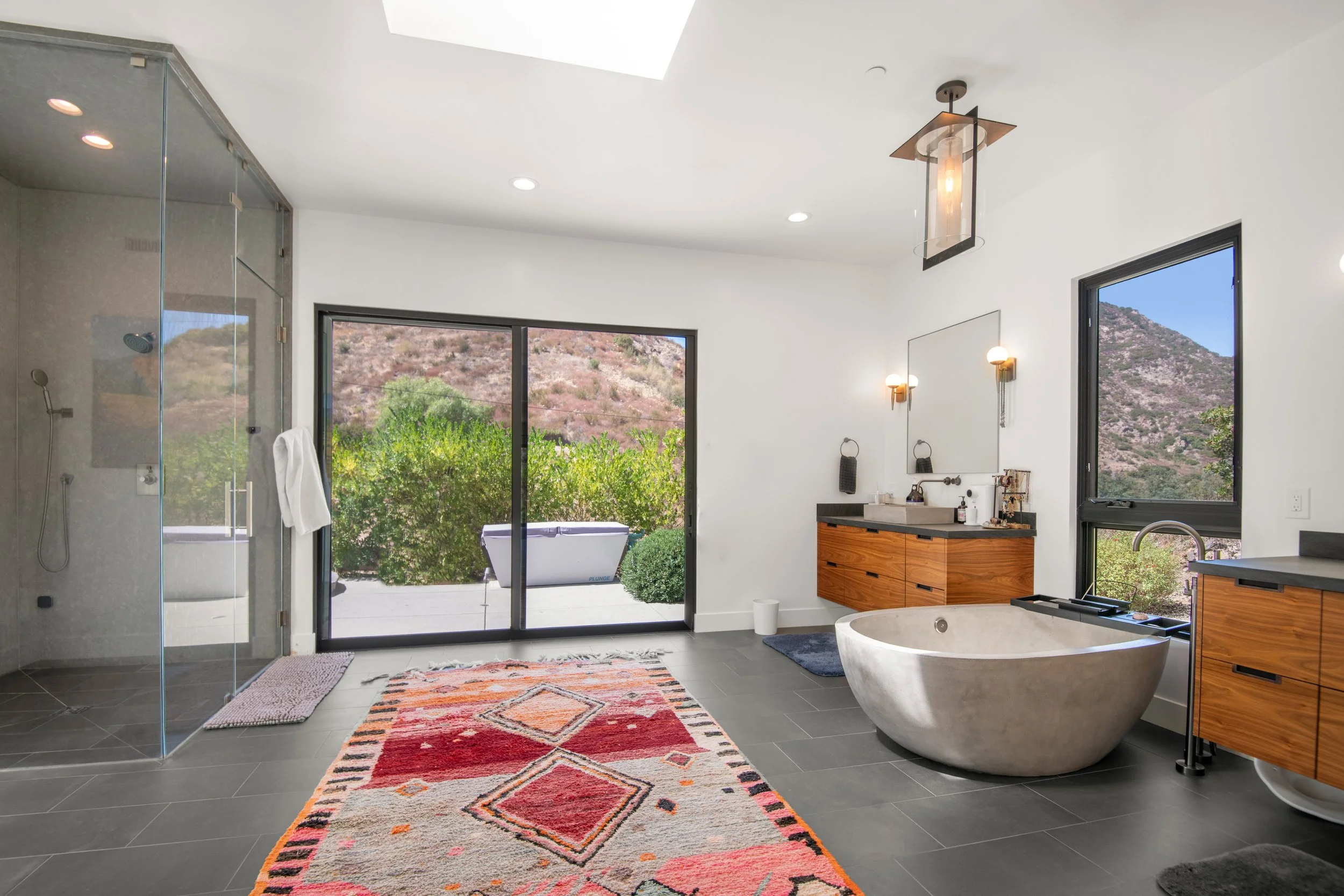 32069 Lobo Canyon Rd bath 3.jpg