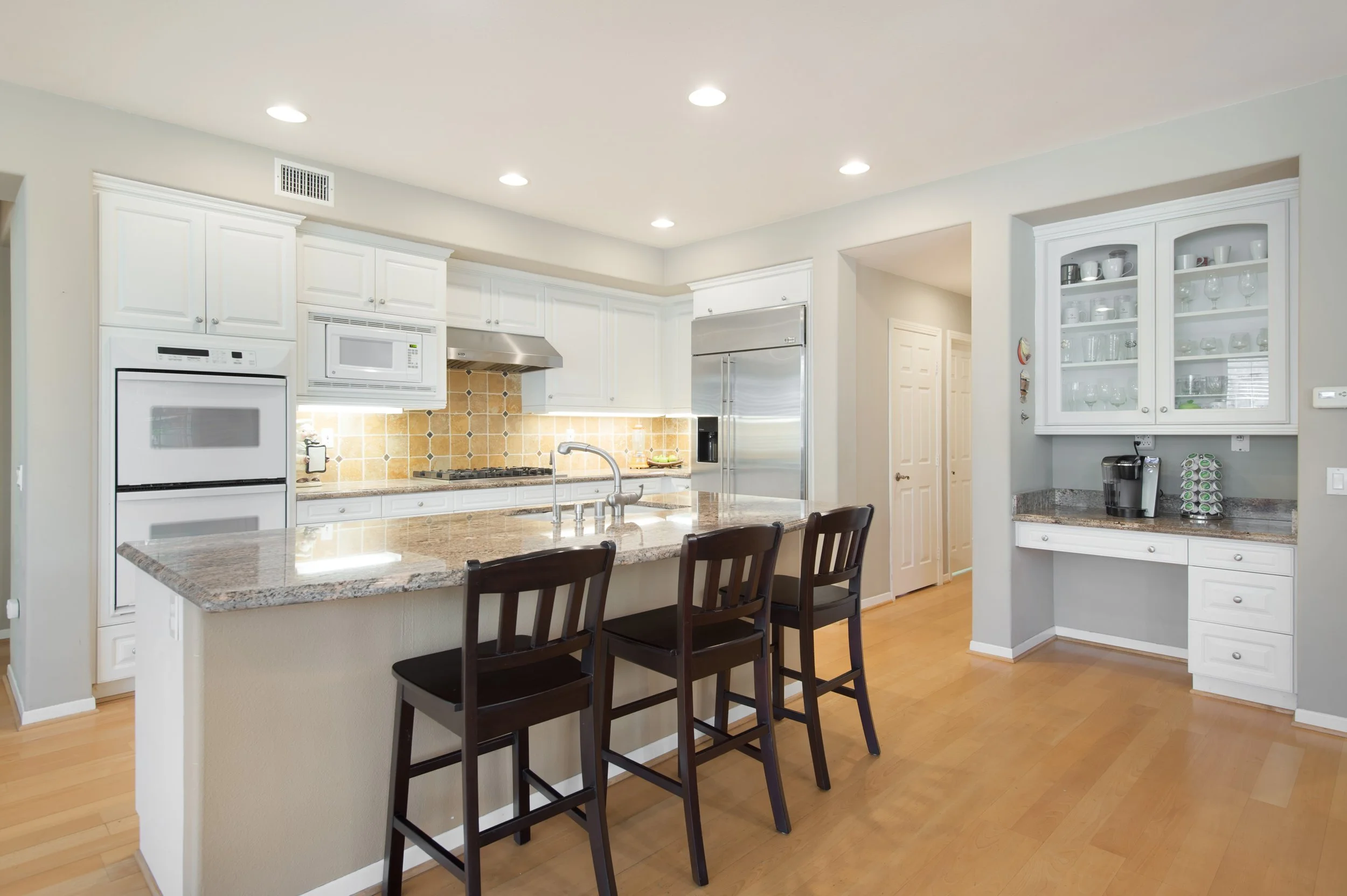 1068 N Country Club kit4.jpg