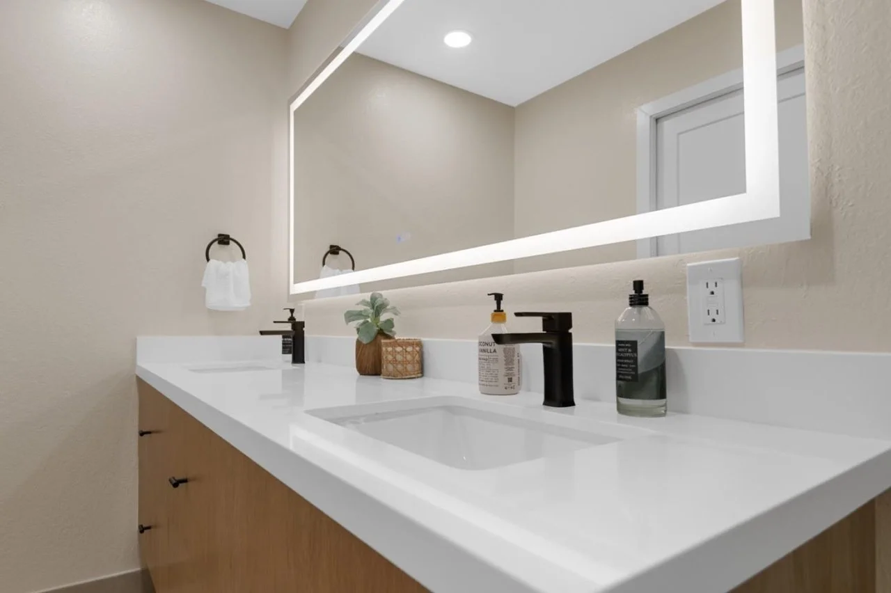 659 Meadow Creek Dr 015.jpg