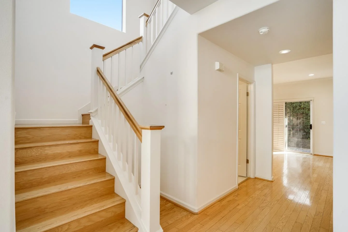 1530 Redding Park Ln 003.jpg