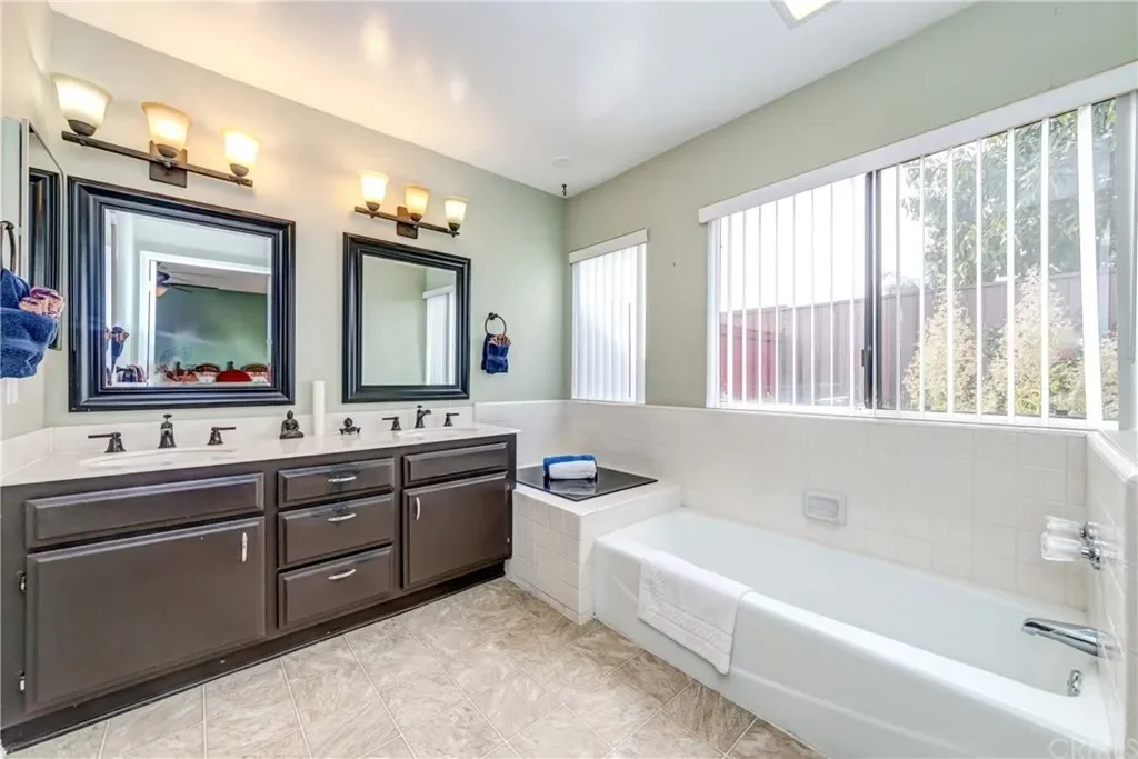 2175 Avenida San Antero 032.webp