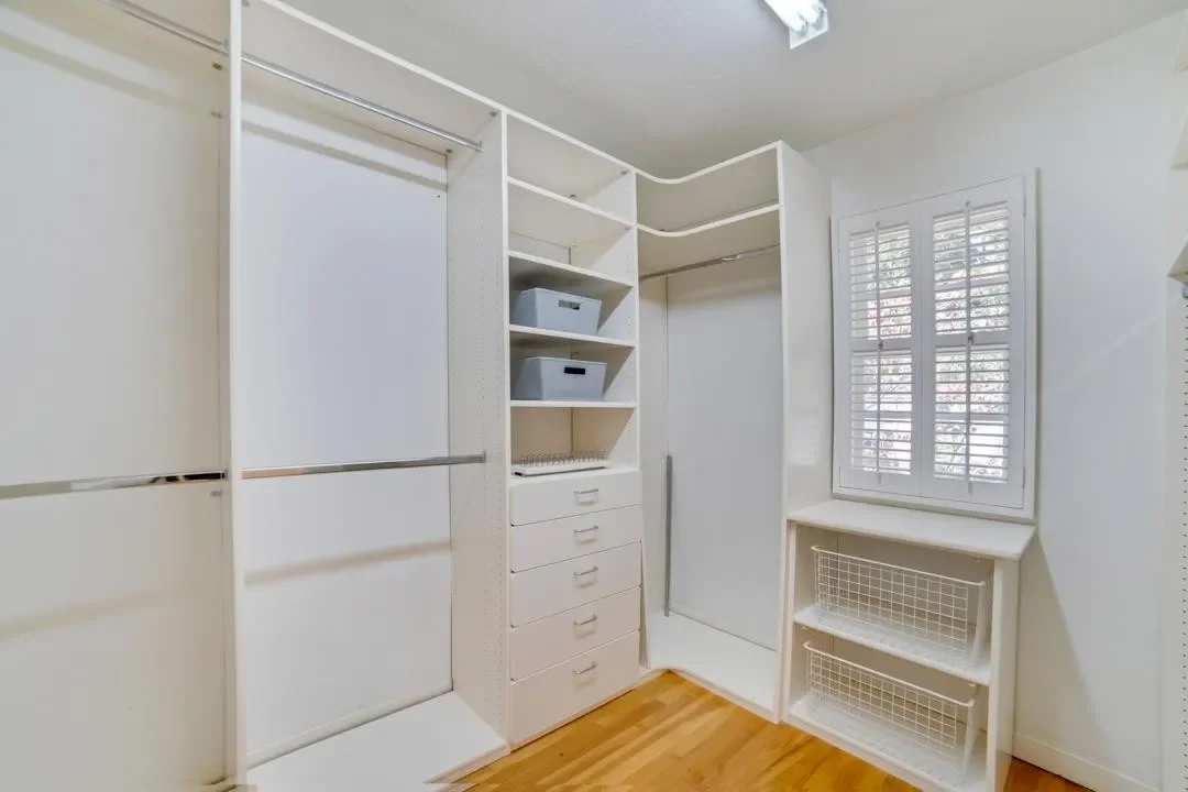 1842 University Ave 027.webp