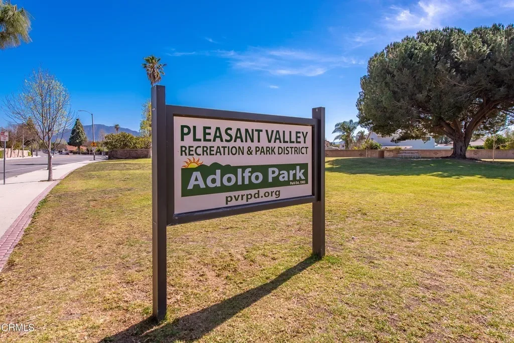 3090 Dwight Ave 035.webp