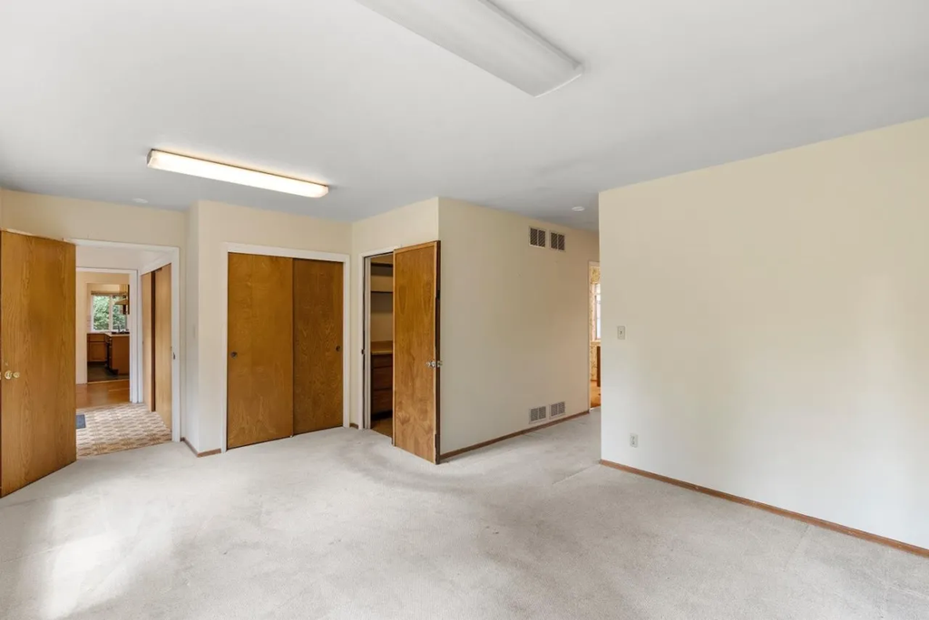 24401 Summerhill Ave 024.png