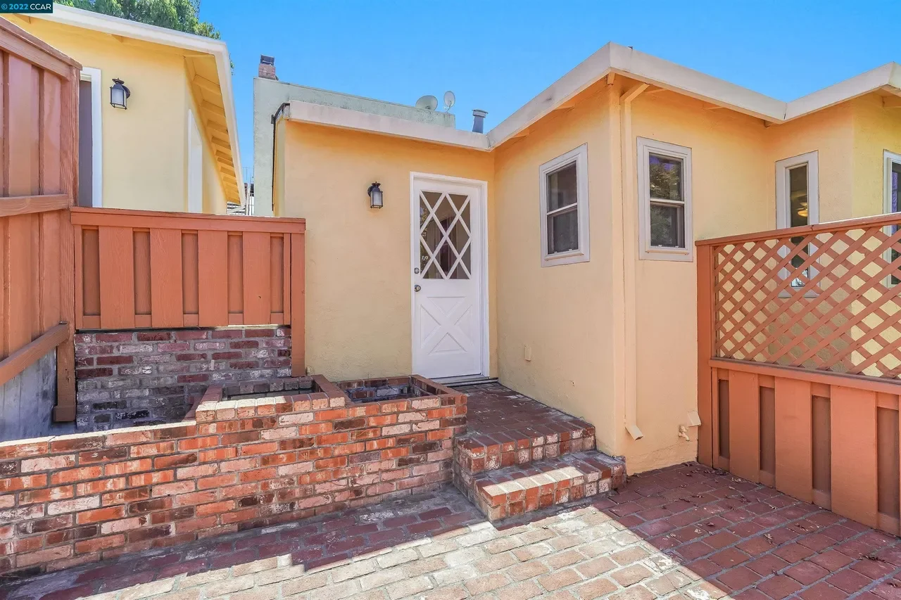 16640 Rolando Ave 022.webp