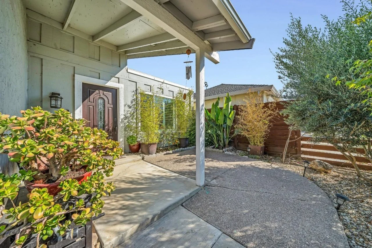 1192 Oakview Rd 032.jpg