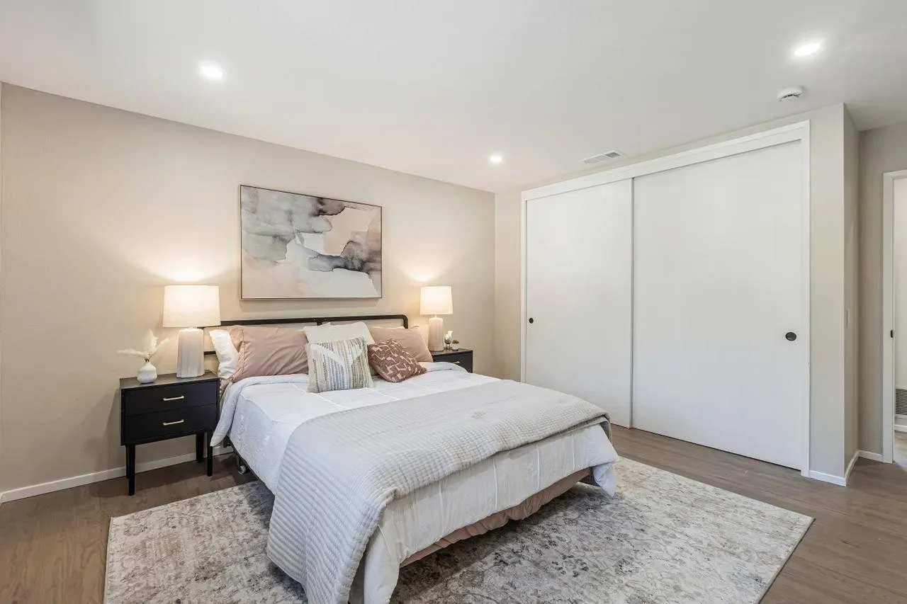 2556 Diericx Dr 031.webp