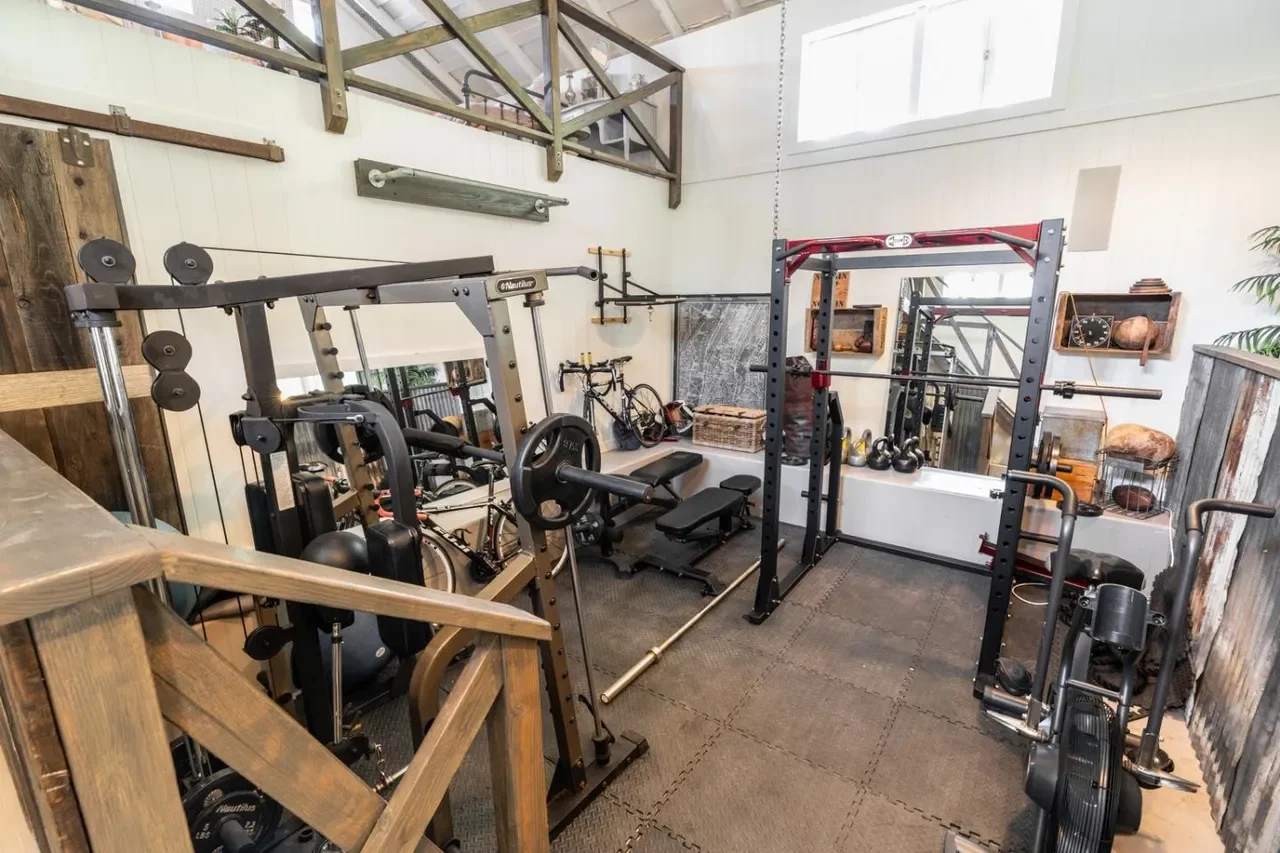 16466 Bonnie Ln 055.webp