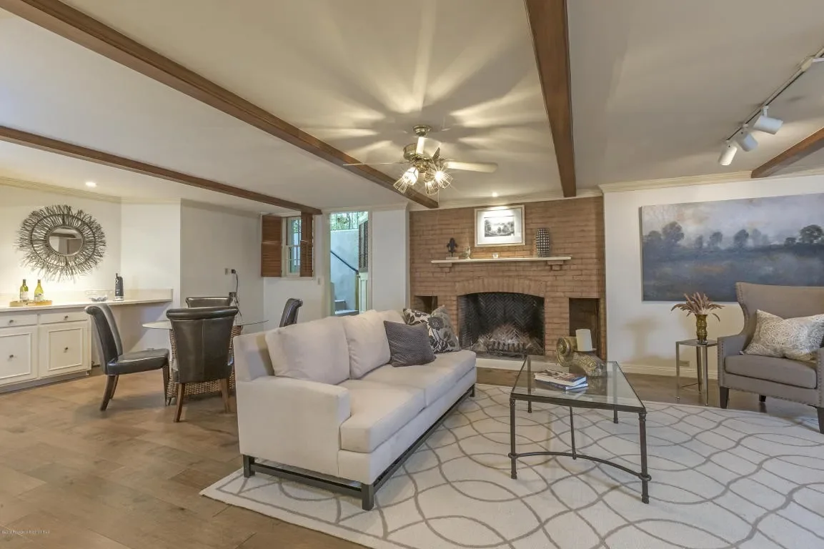 1351 Bedford Rd 014.webp