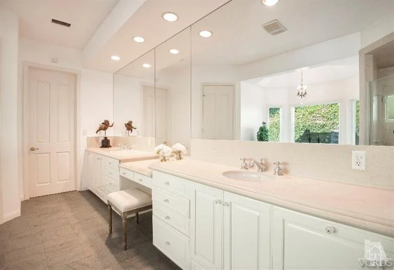 4706 Sunnyhill St 013.jpg