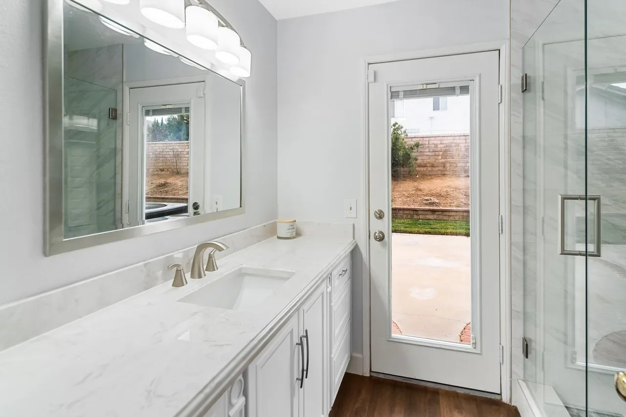 41245 Sequoia Ave 026.webp